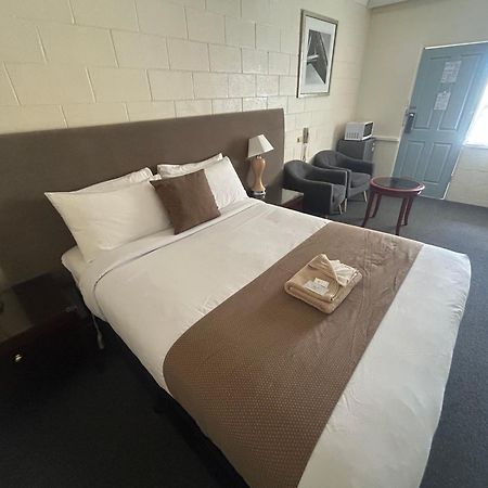 Warren Motor Inn ภายนอก รูปภาพ