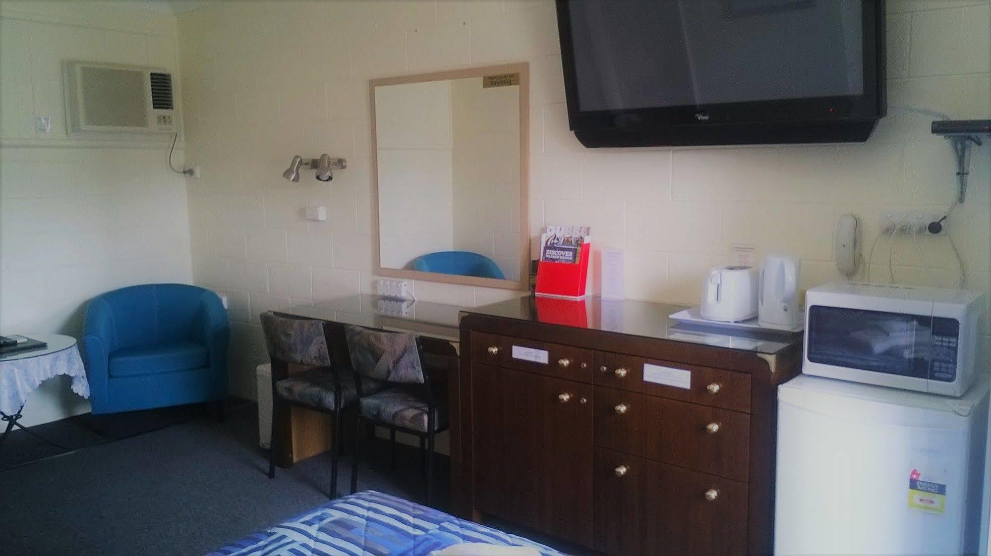 Warren Motor Inn ภายนอก รูปภาพ